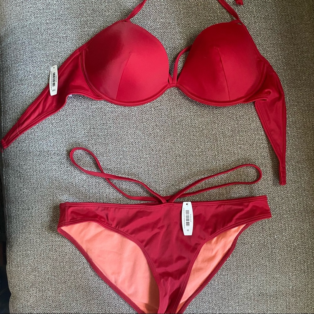 Bikini contour plunge
